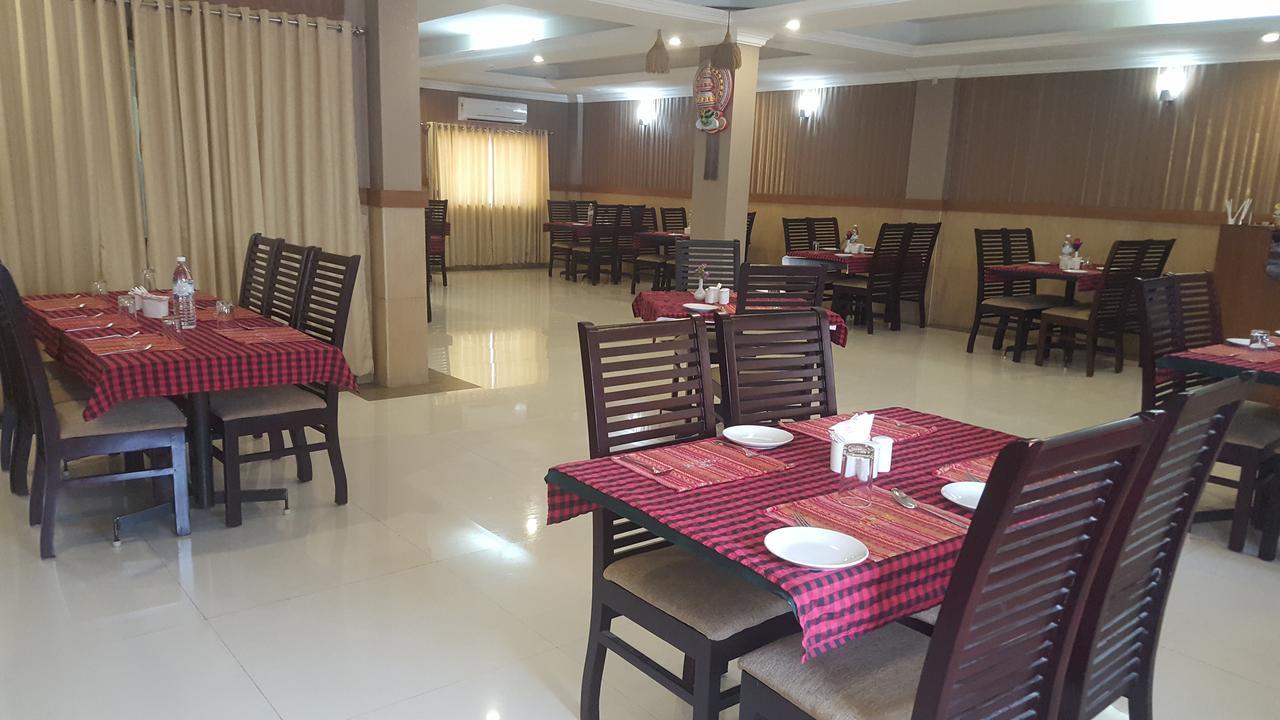 Sree Gokulam Residency Otel Thrissur Dış mekan fotoğraf