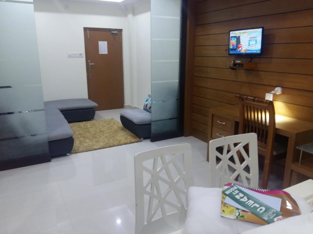 Sree Gokulam Residency Otel Thrissur Dış mekan fotoğraf