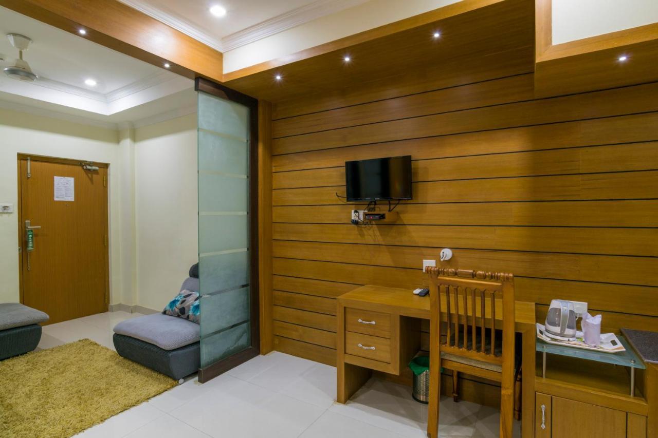 Sree Gokulam Residency Otel Thrissur Dış mekan fotoğraf