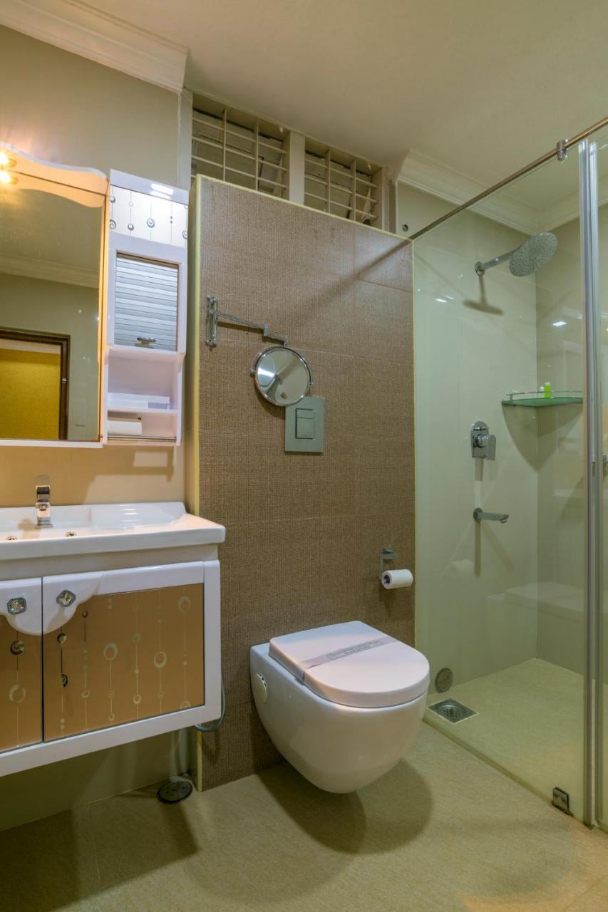 Sree Gokulam Residency Otel Thrissur Dış mekan fotoğraf