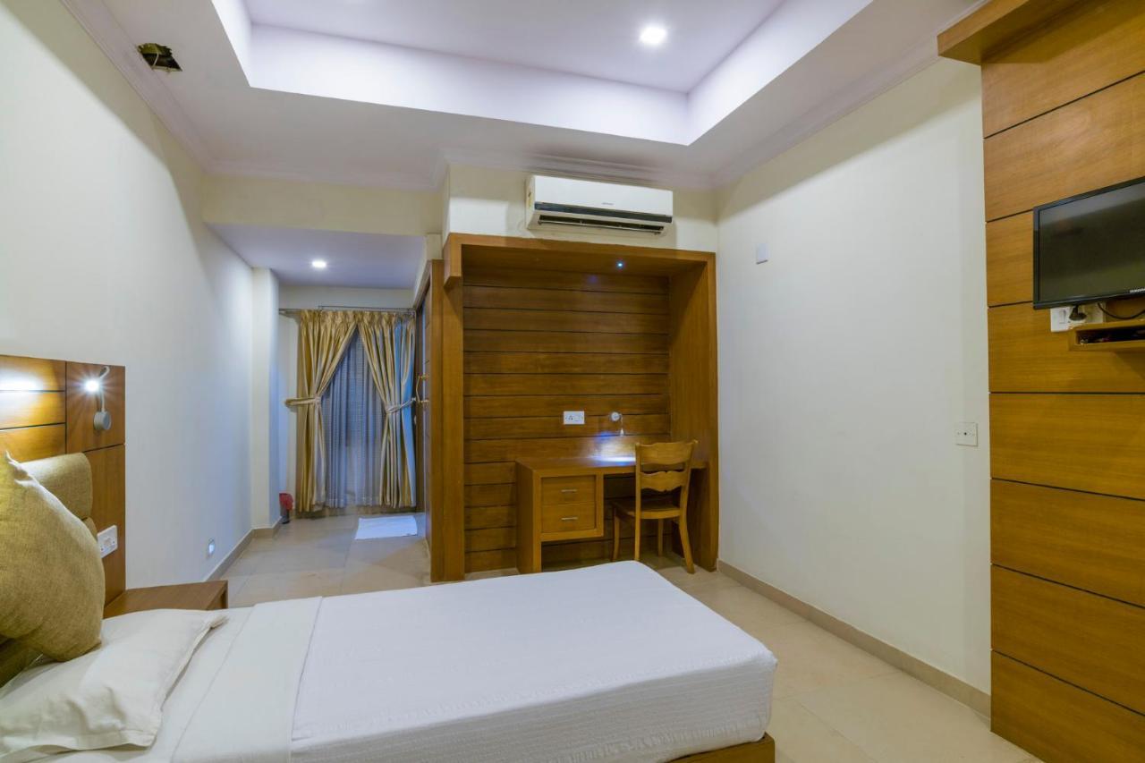 Sree Gokulam Residency Otel Thrissur Dış mekan fotoğraf