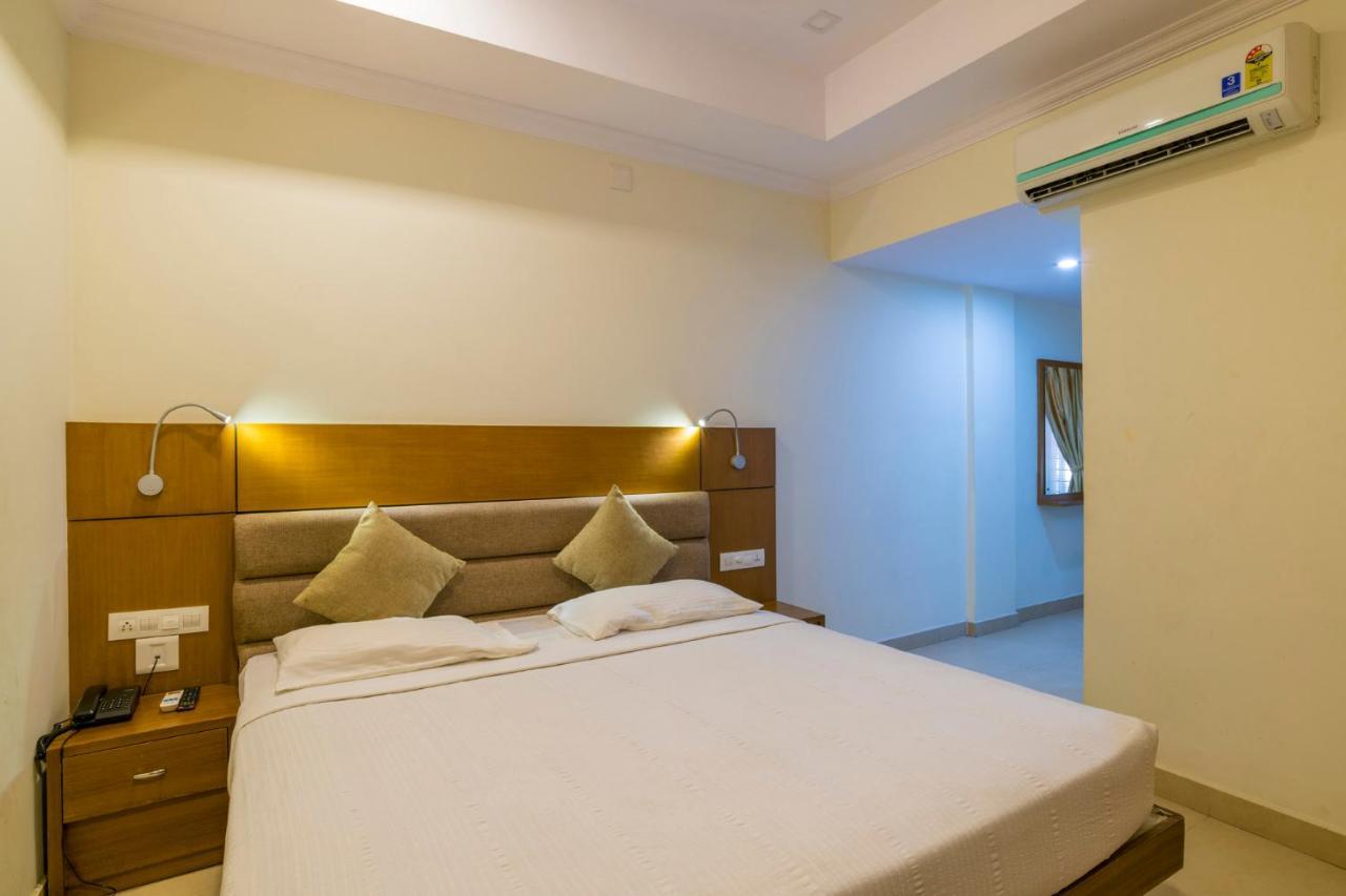 Sree Gokulam Residency Otel Thrissur Dış mekan fotoğraf